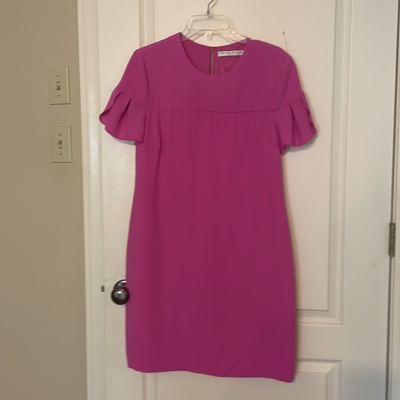 Trina Turk Jacinta Petal Sleeve Shift Dress - Picture 4 of 10